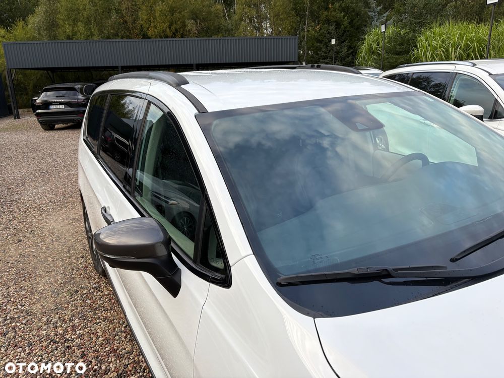 Chrysler Pacifica - 4