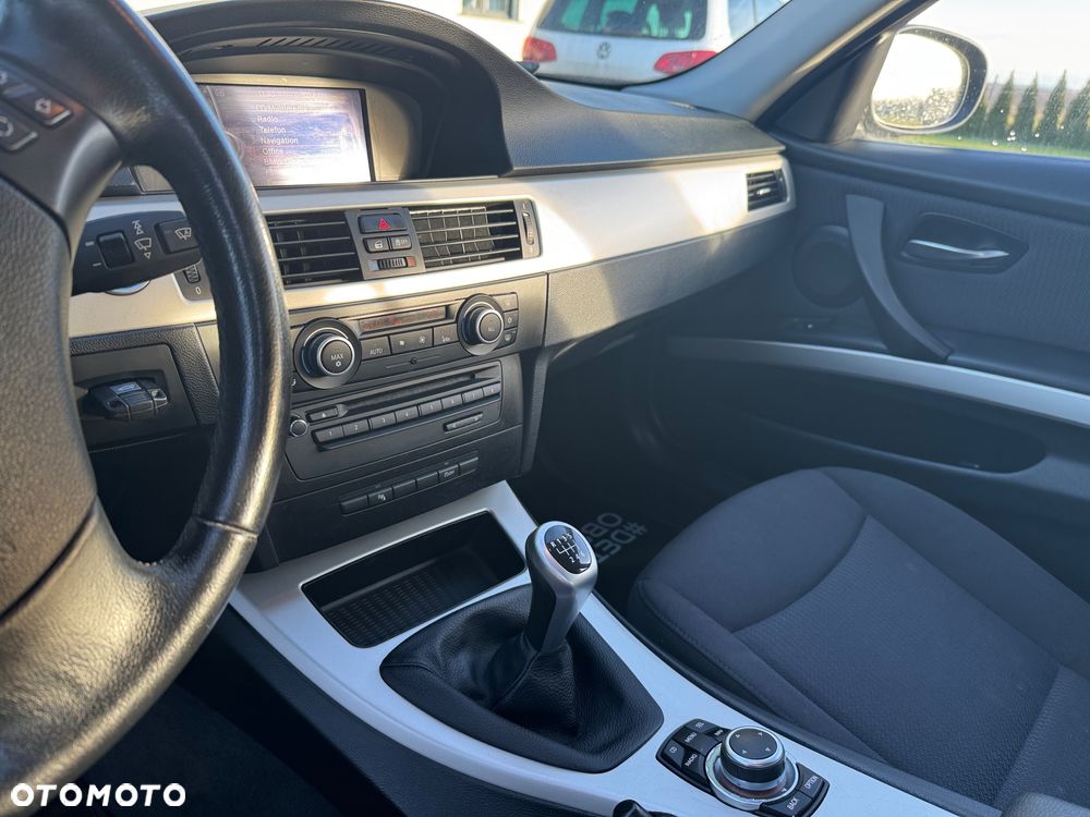 BMW Seria 3 316d - 20