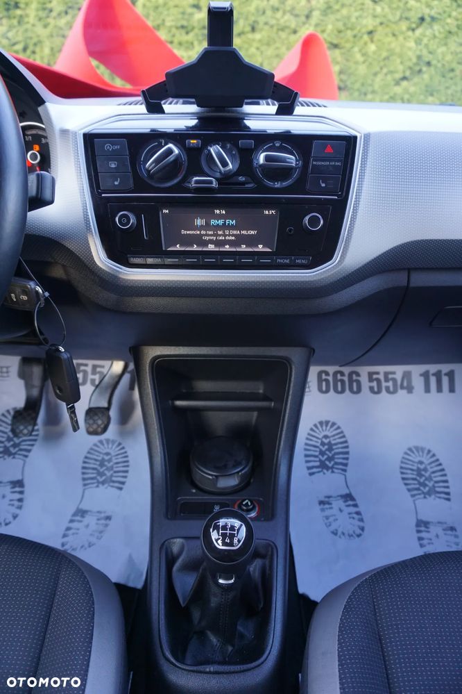 Volkswagen up! - 22