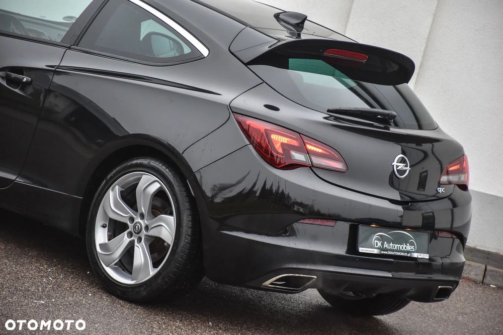 Opel Astra OPC Start/Stop - 11