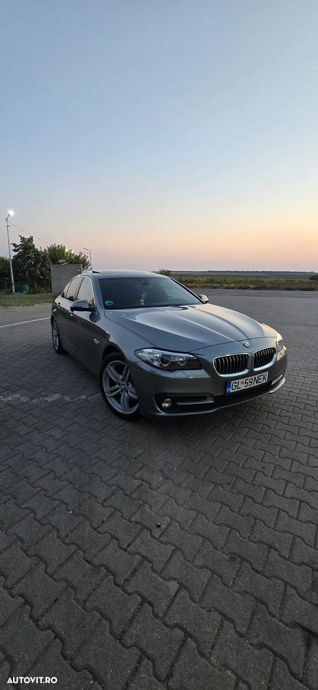 BMW Seria 5 520d xDrive AT - 2