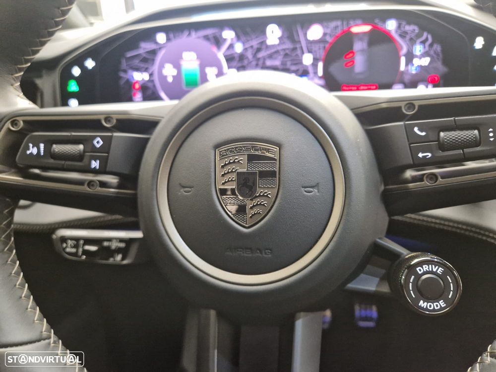 Porsche Cayenne Electric Turbo - 18