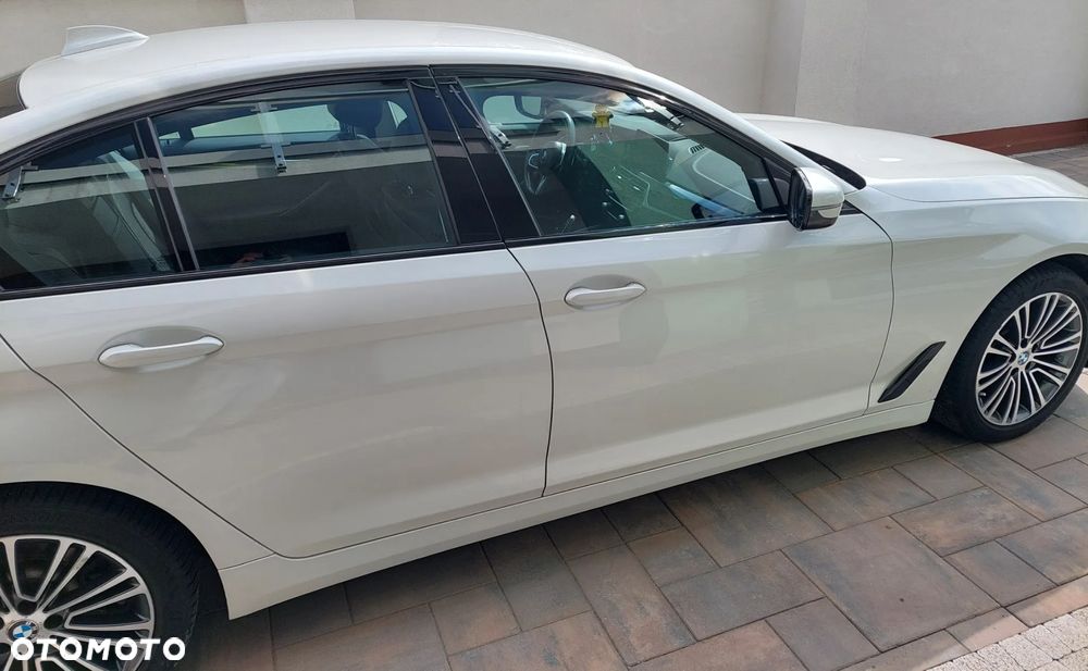 BMW Seria 5 520d xDrive Sport Line sport - 3