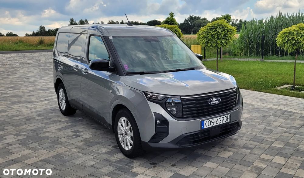 Ford Transit Courier - 1