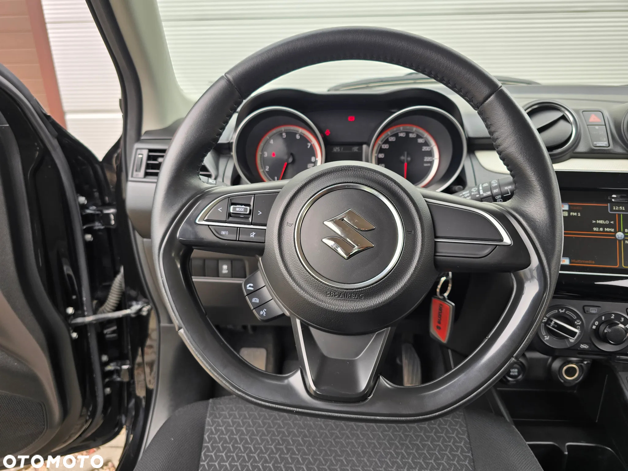 Suzuki Swift 1.2 Premium Plus - 26