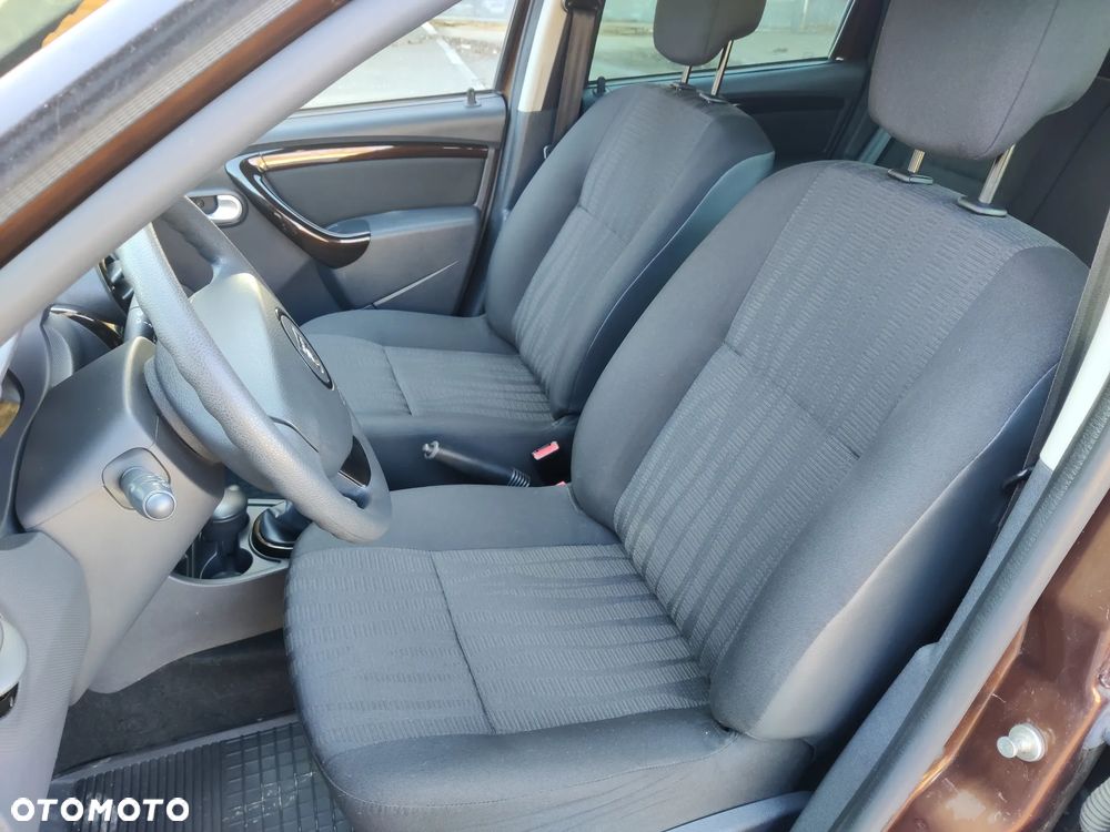 Dacia Duster 1.6 16V 105 4x2 Celebration - 19