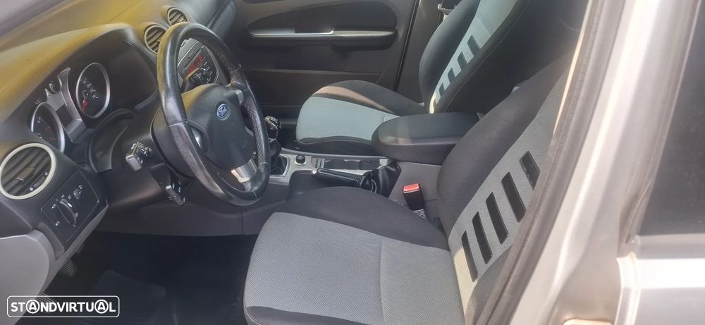 Ford Focus SW 1.4 16V Trend - 5