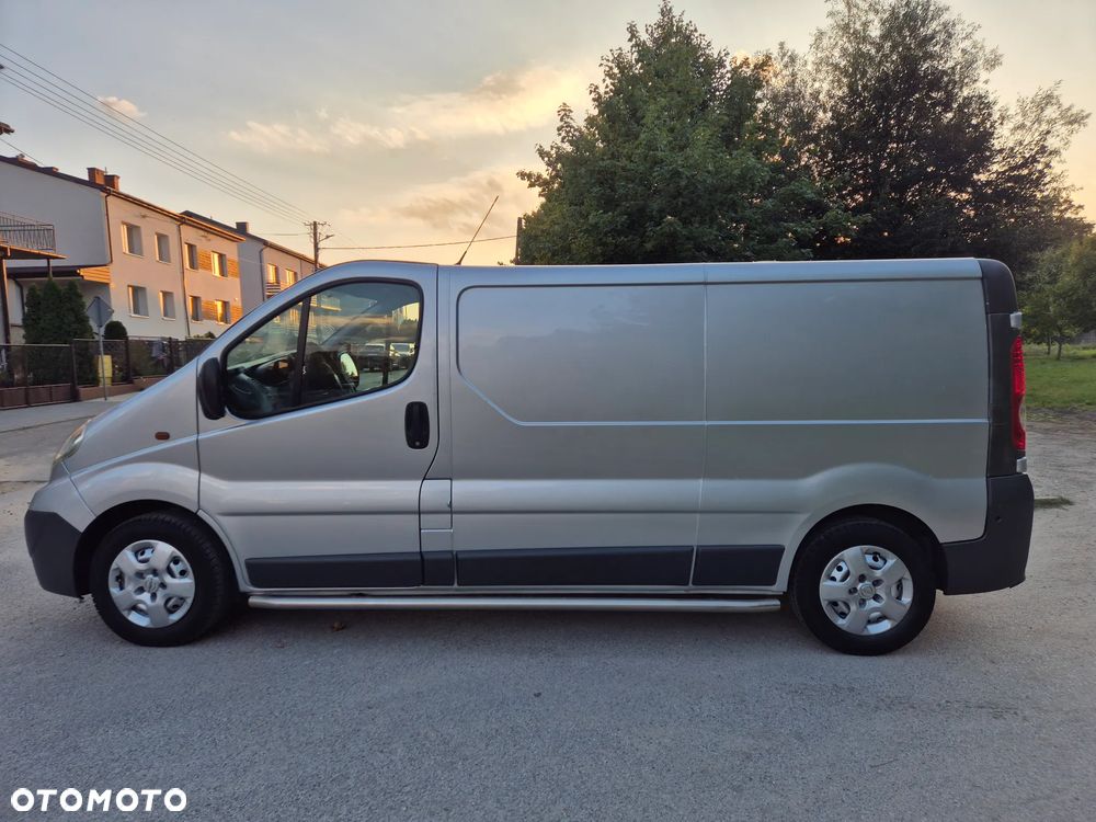 Opel Vivaro - 12