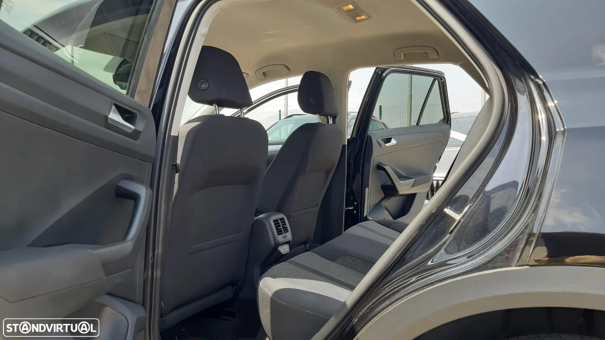 VW T-Roc 1.0 TSI Life - 19