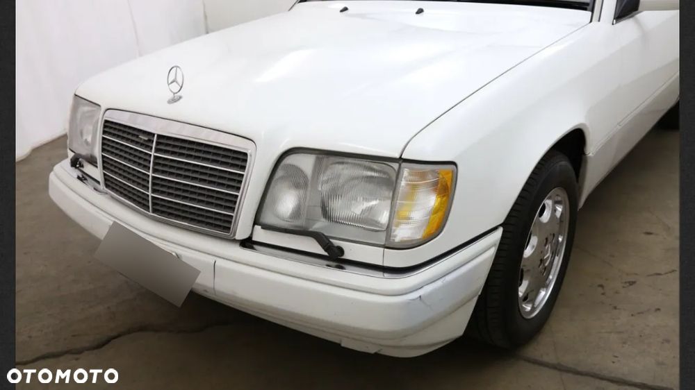 Mercedes-Benz W124 (1984-1993) - 28