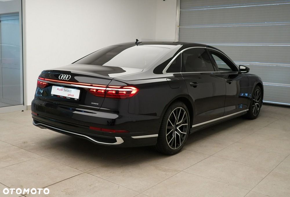 Audi A8 - 5
