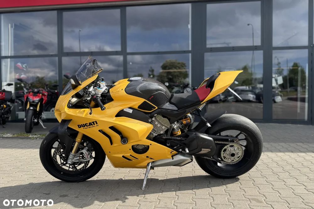 Ducati Panigale V4S - 4