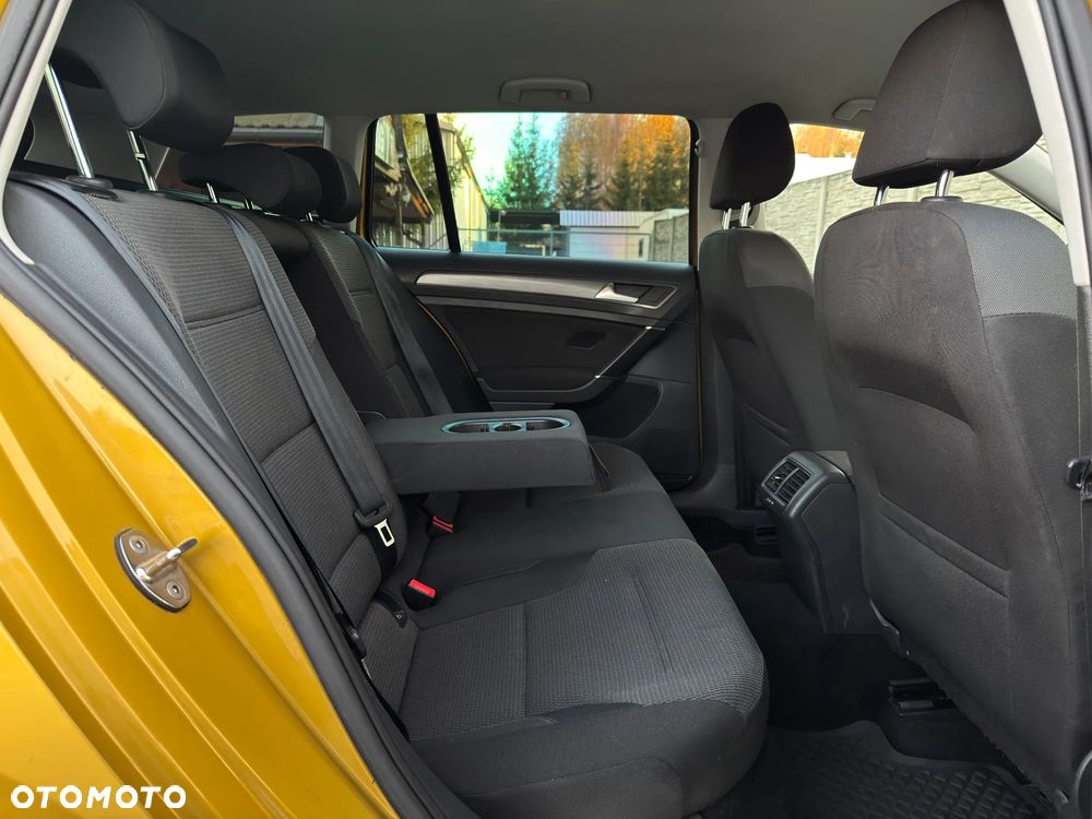 Volkswagen Golf 1.4 TSI BMT Comfortline - 23