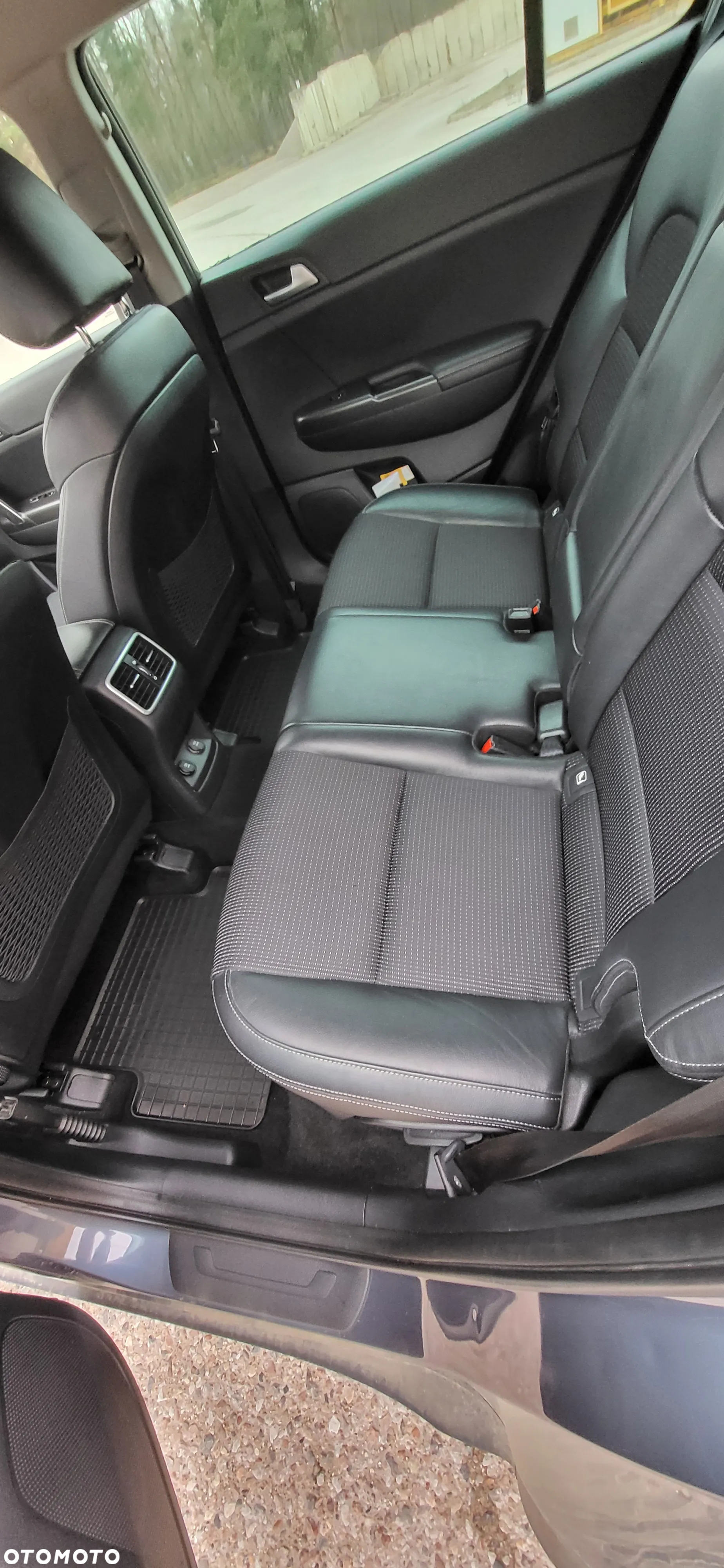 Kia Sportage - 11