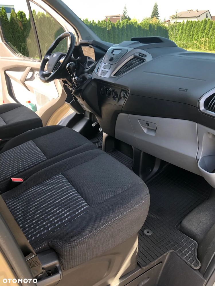 Ford Transit Custom 290 L2H1 Limited - 4
