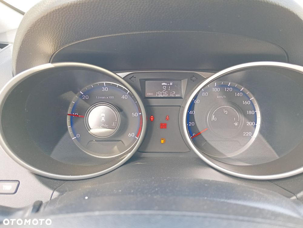 Hyundai ix35 - 24