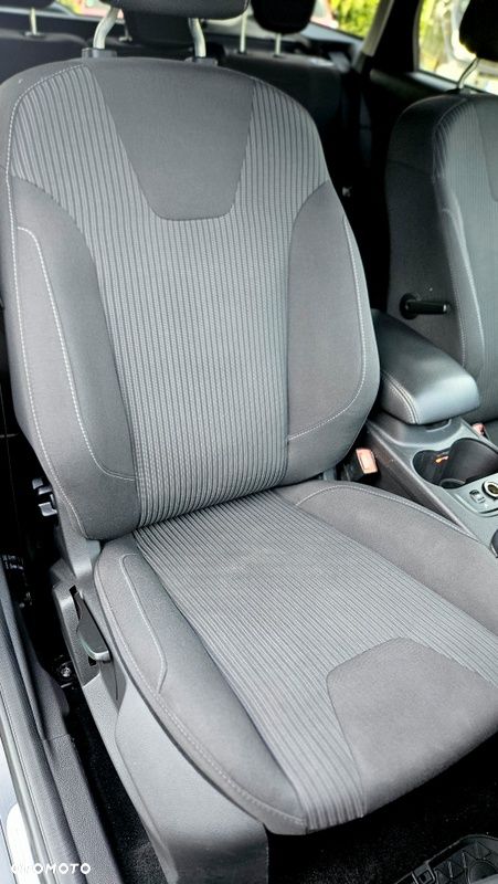 Ford Focus 2.0 TDCi Titanium - 24