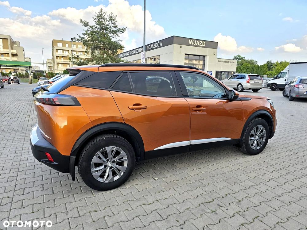 Peugeot 2008 - 11