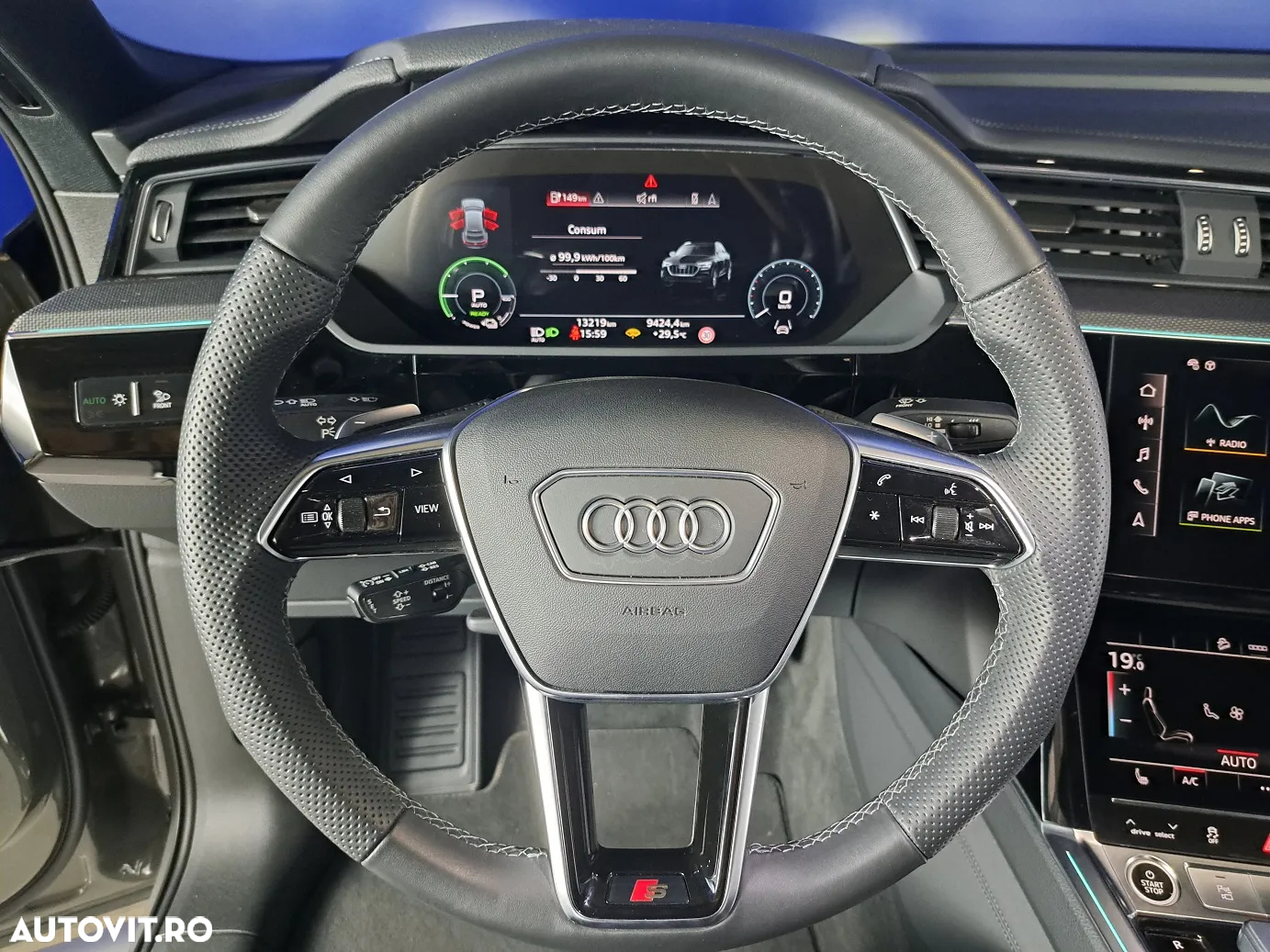 Audi e-tron quattro S - 11