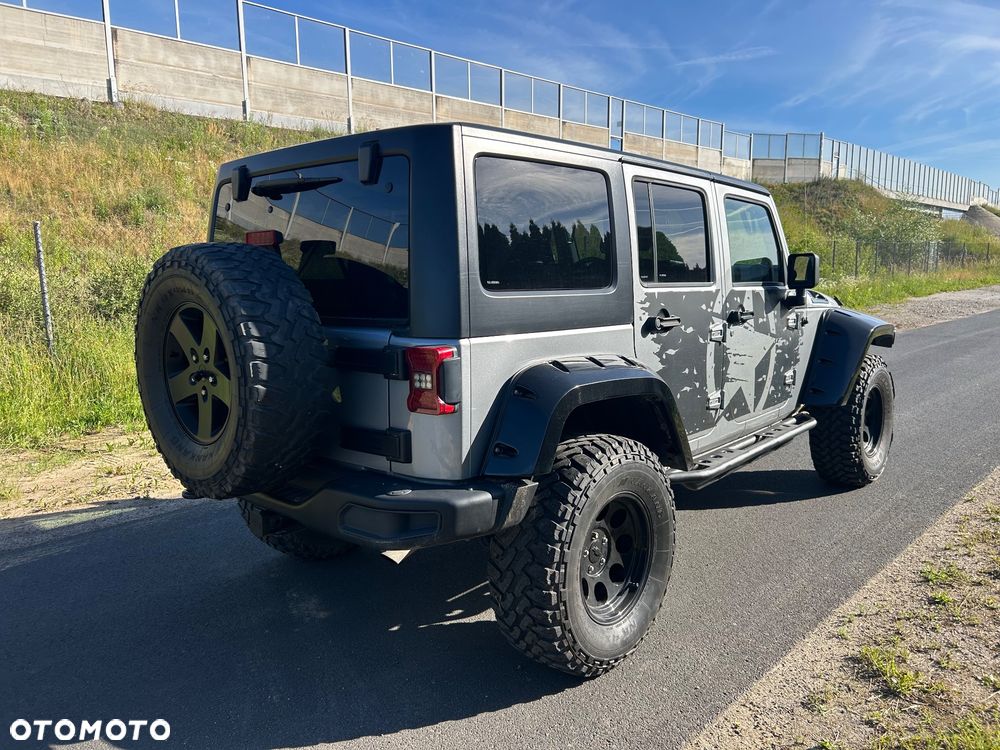 Jeep Wrangler - 4