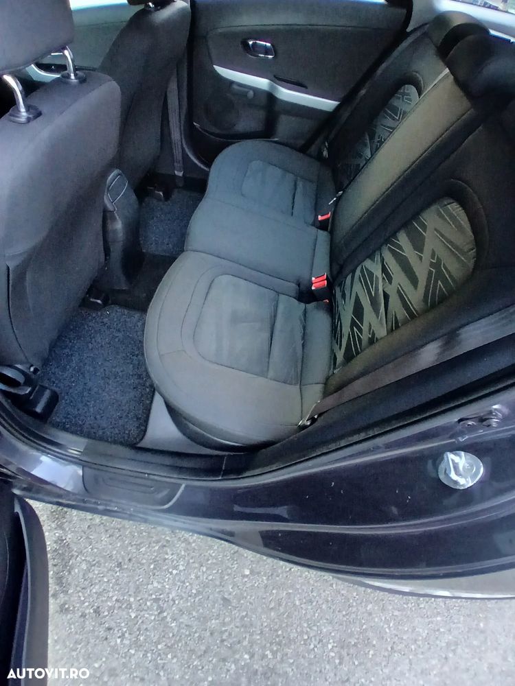 Kia Ceed 1.6 CRDi 115 Edition 7 - 5
