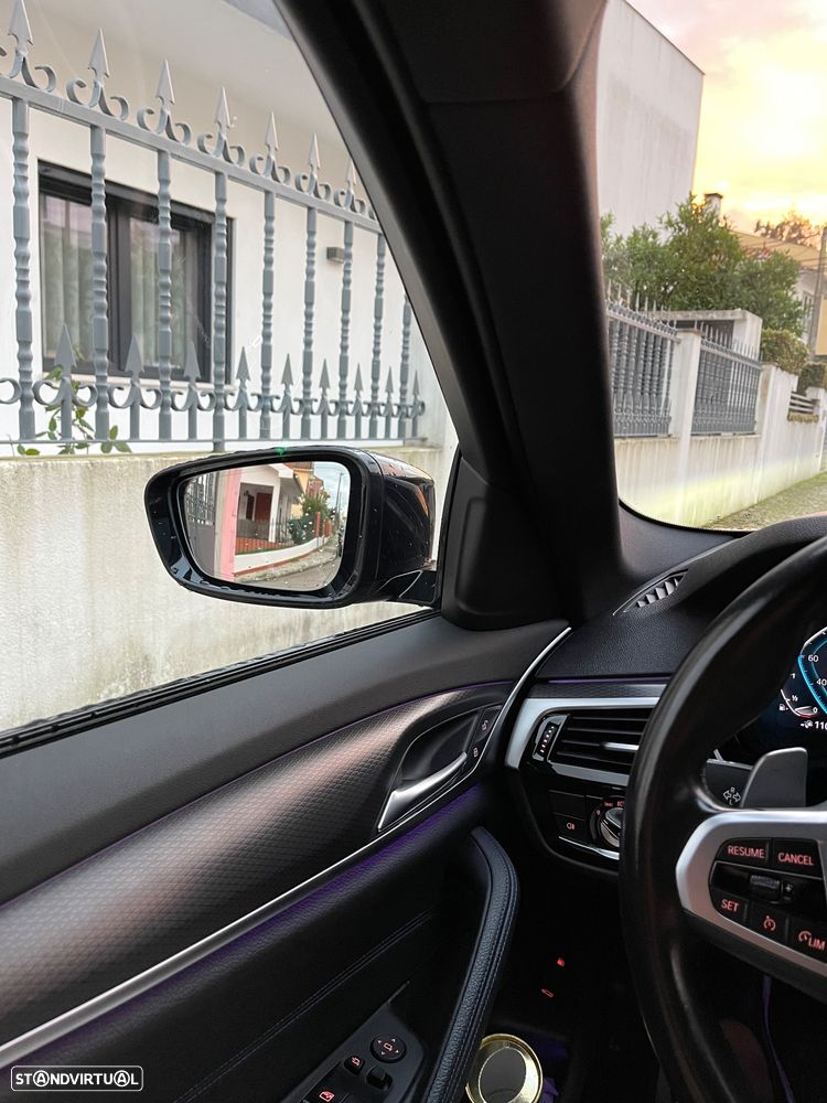 BMW 530 e Pack M - 10