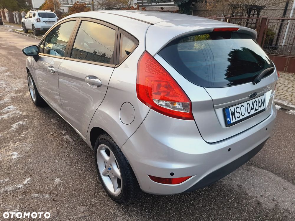 Ford Fiesta - 21