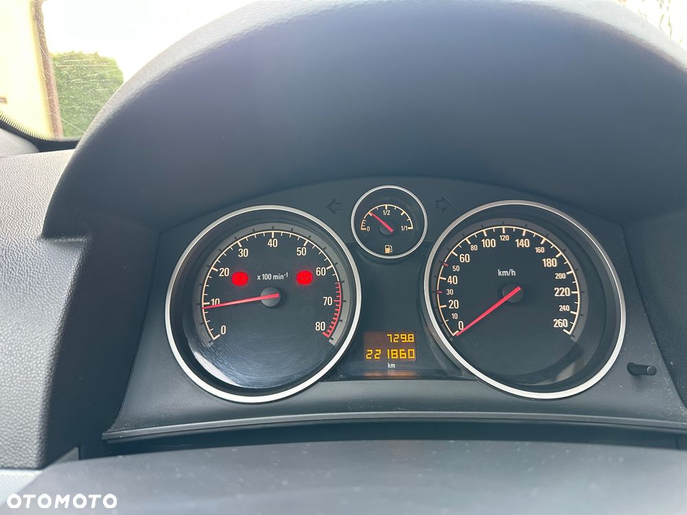 Opel Astra - 17