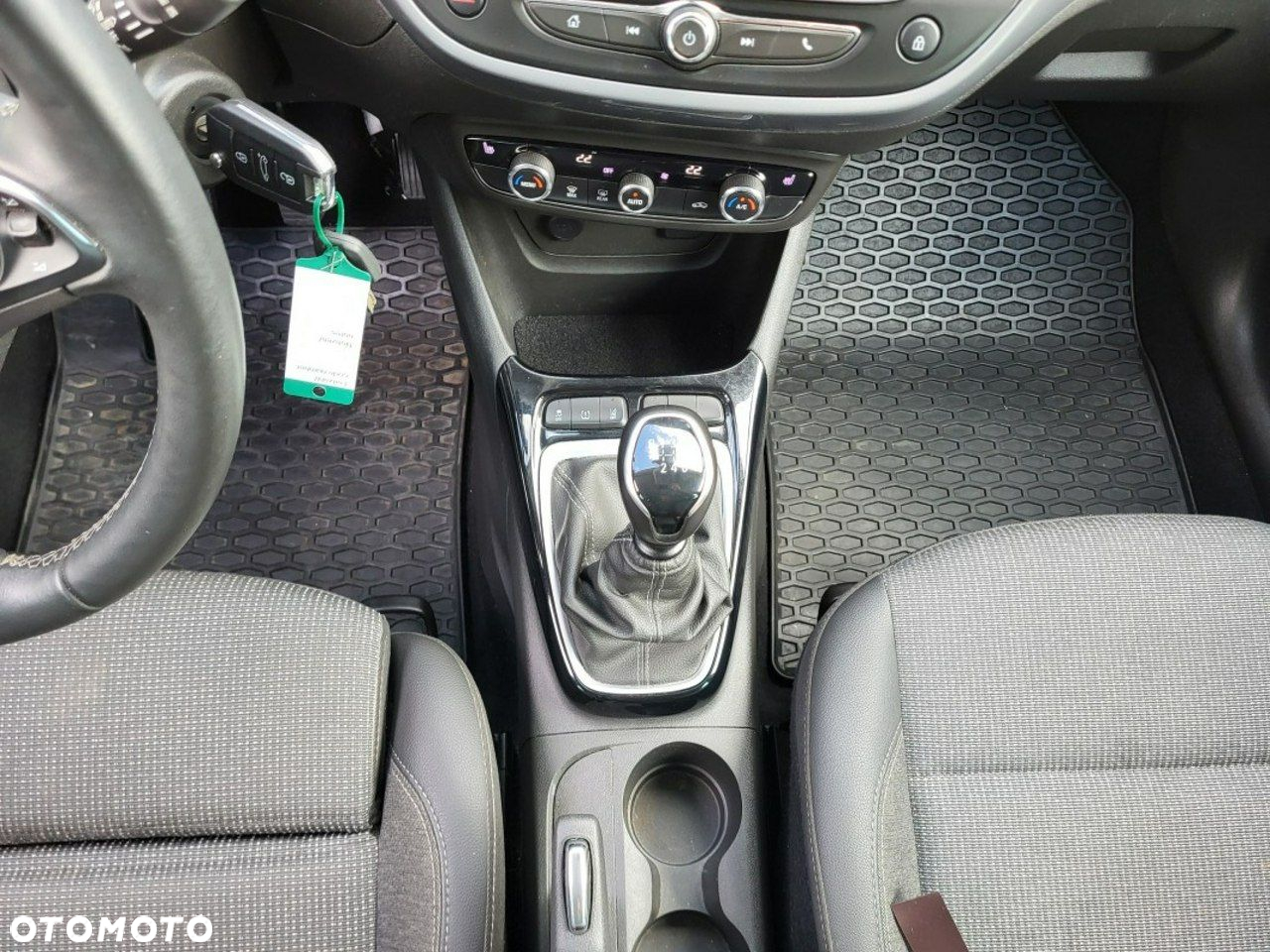 Opel Crossland - 13
