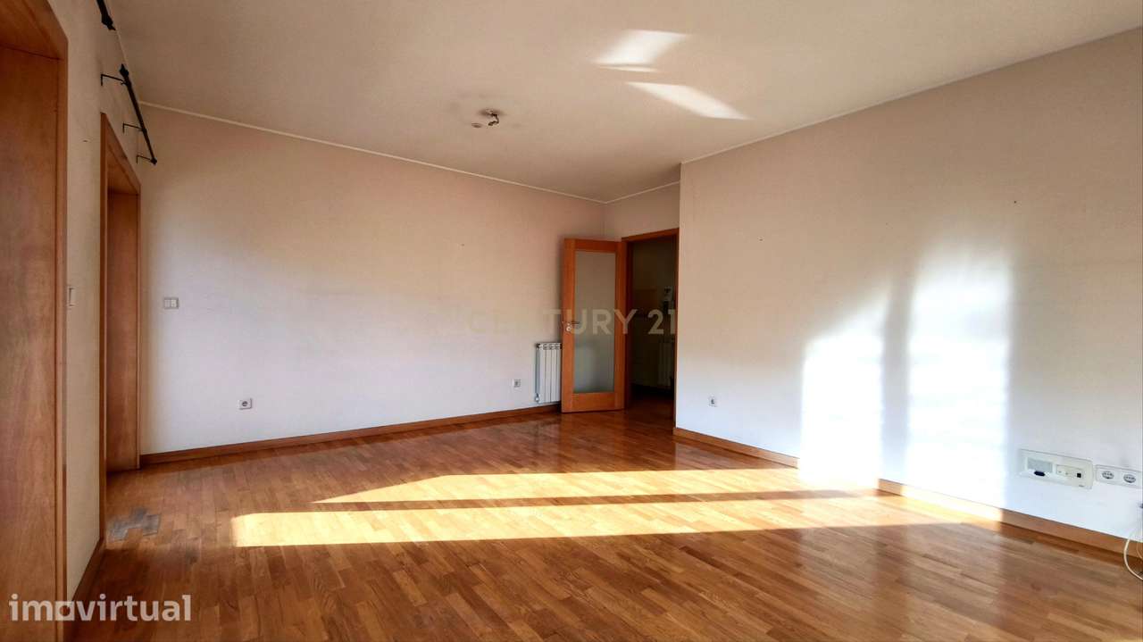 Arrendar Apartamento T2 Porto - Grande imagem: 3/36