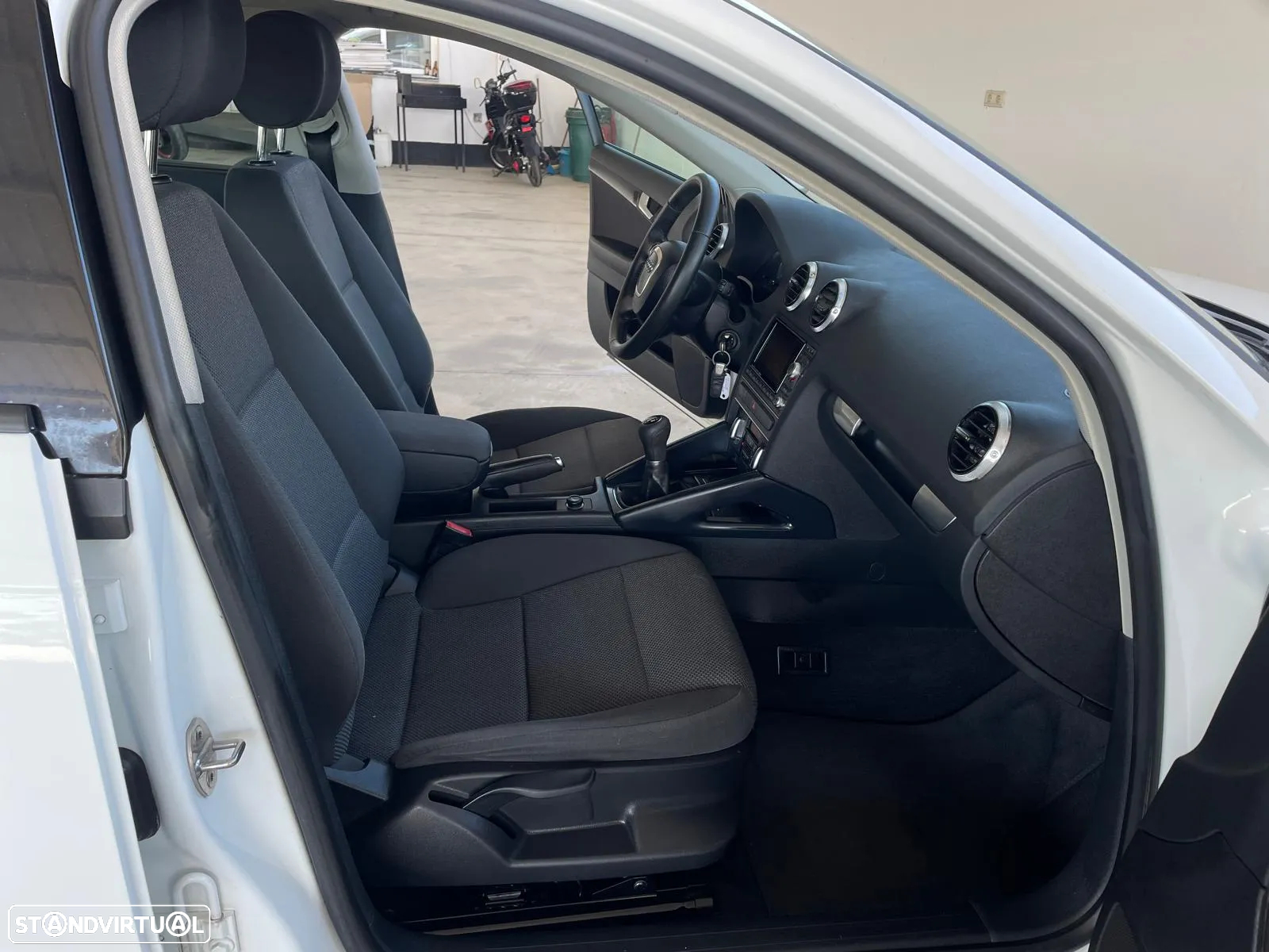 Audi A3 Sportback 1.6 TDI Attraction Business Line - 22