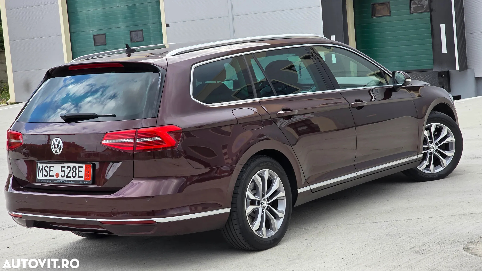 Volkswagen Passat - 22