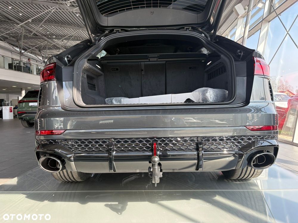 Audi RS Q8 - 11