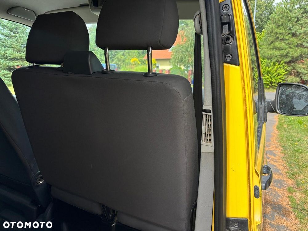 Volkswagen Transporter - 16