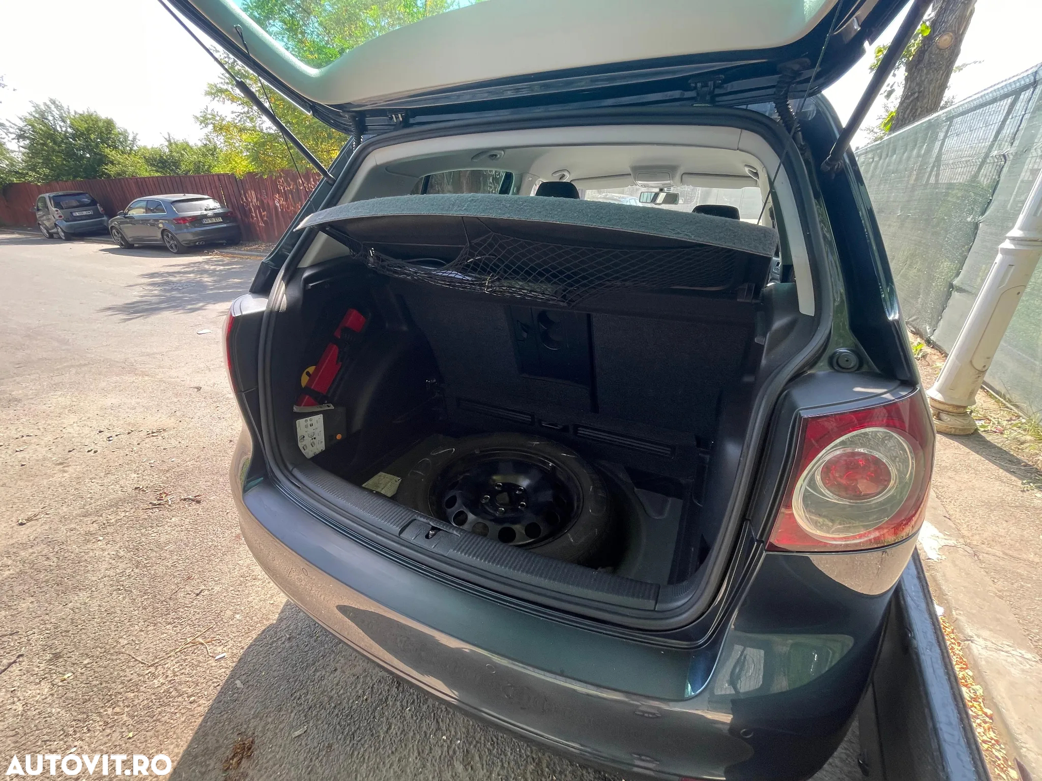 Volkswagen Golf Plus 1.9 TDI Comfortline DPF - 33