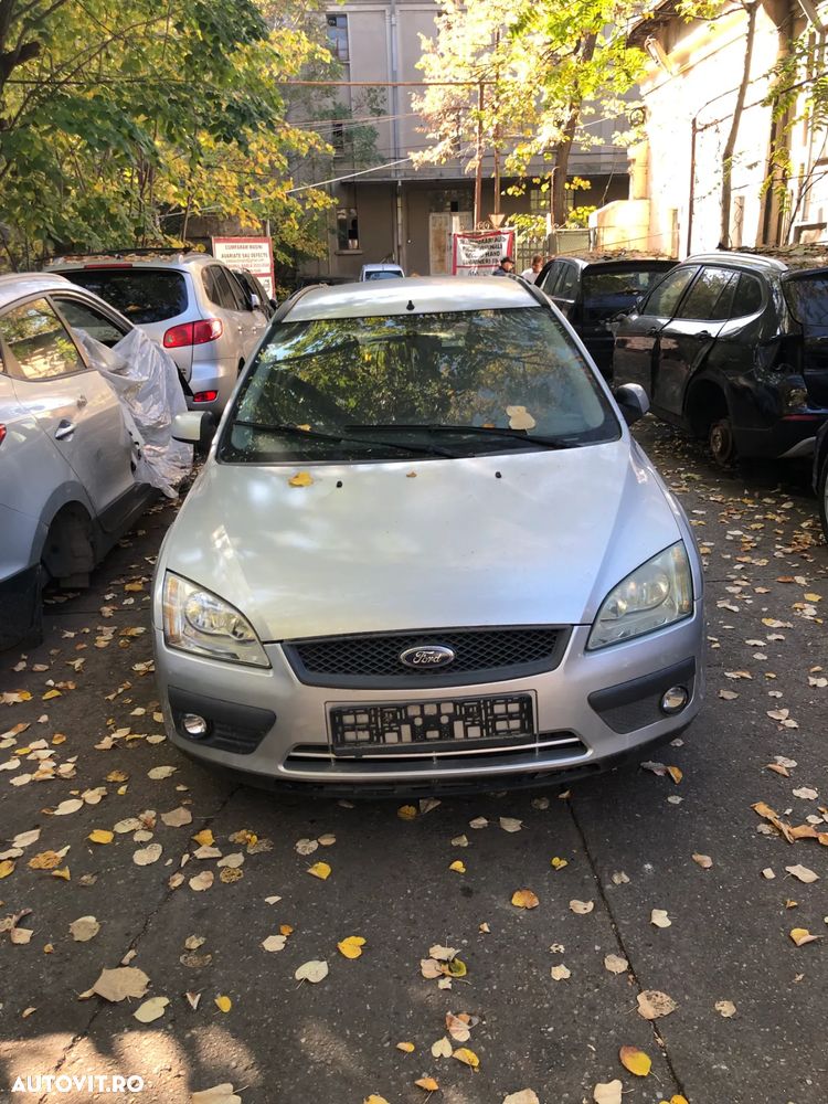 Dezmembrez Ford Focus II break argintiu gri TDCI 2006 - 2