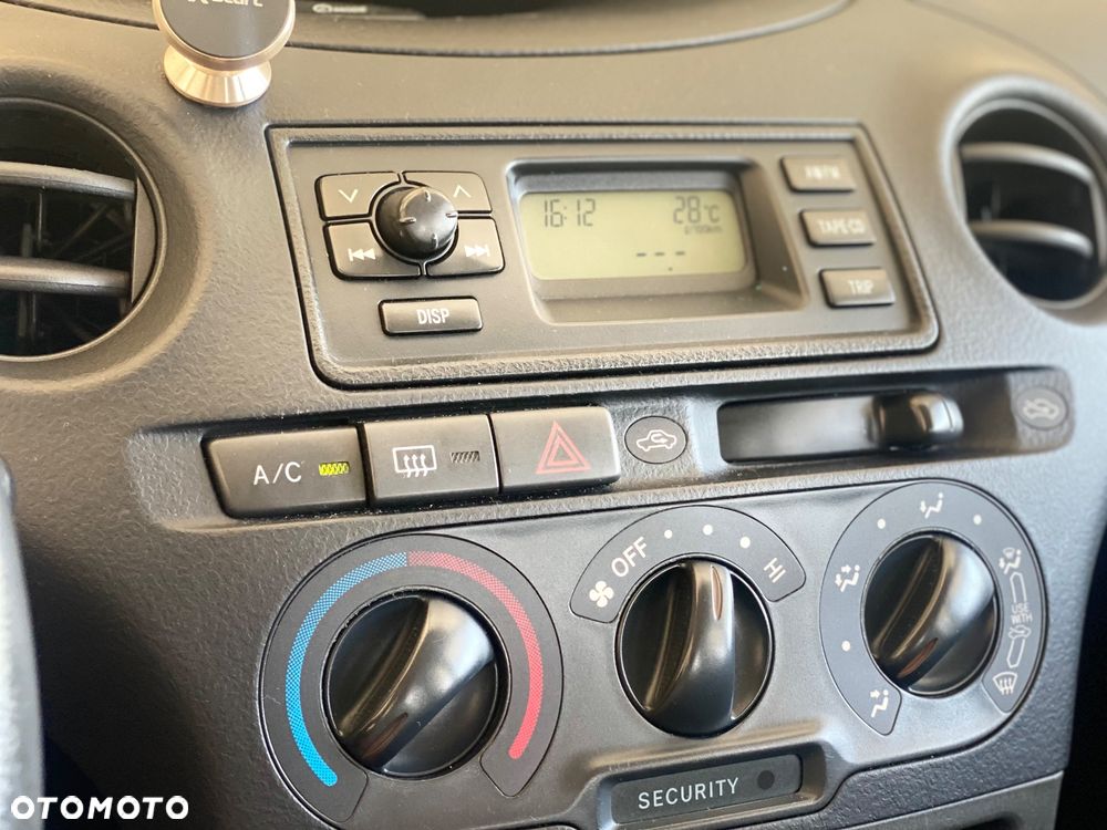 Toyota Yaris 1.0 Luna - 25