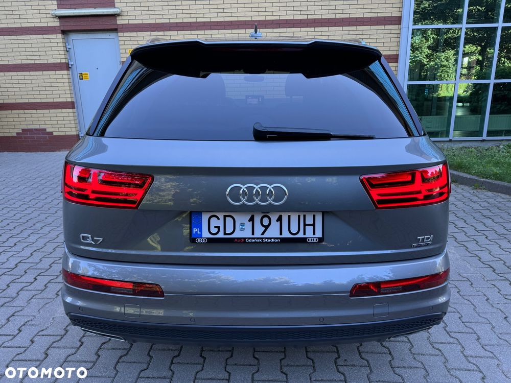 Audi Q7 - 17