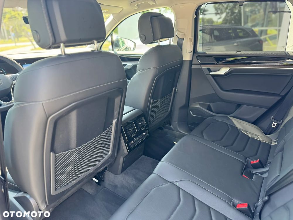 Volkswagen Touareg 3.0 V6 TDI 4Motion Elegance - 22