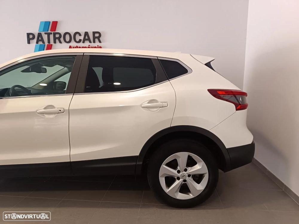 Nissan Qashqai 1.5 dCi DCT TEKNA - 9