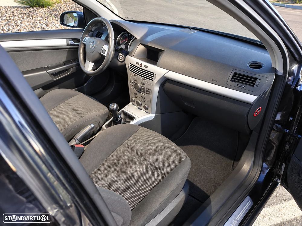 Opel Astra 1.3 CDTi Edition - 10
