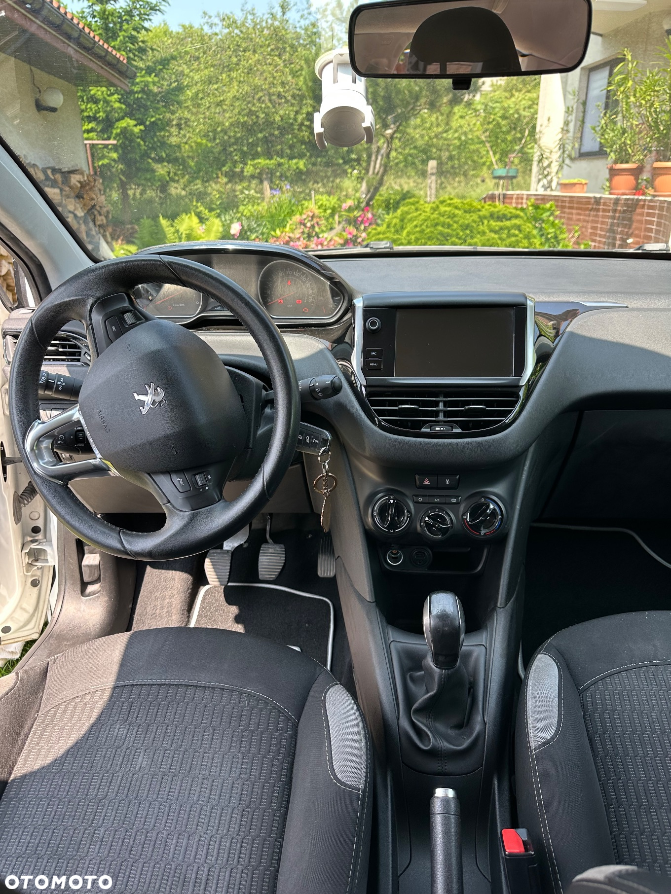 Peugeot 208 - 7