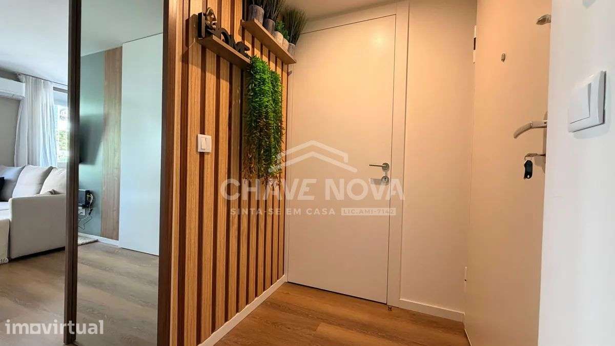 Apartamento T1 totalmente mobilado no centro de Gaia CO - Grande imagem: 2/13