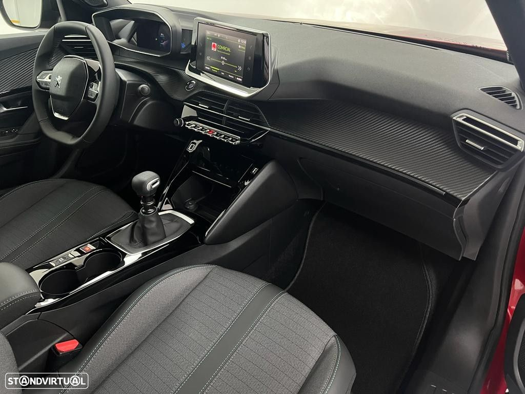Peugeot 2008 1.2 PureTech Allure Pack - 4