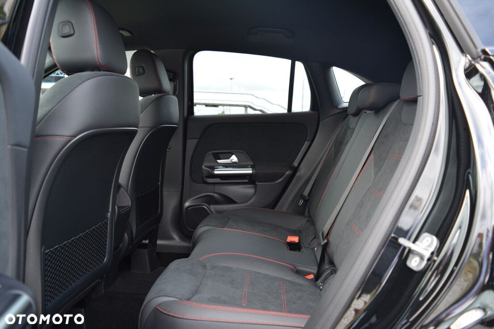 Mercedes-Benz GLA 200 AMG Line - 20