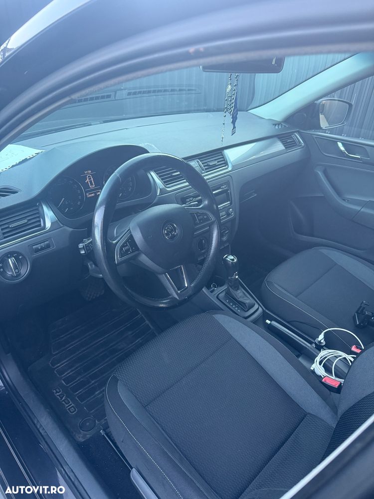 Skoda RAPID 1.6 TDI DSG Drive - 5