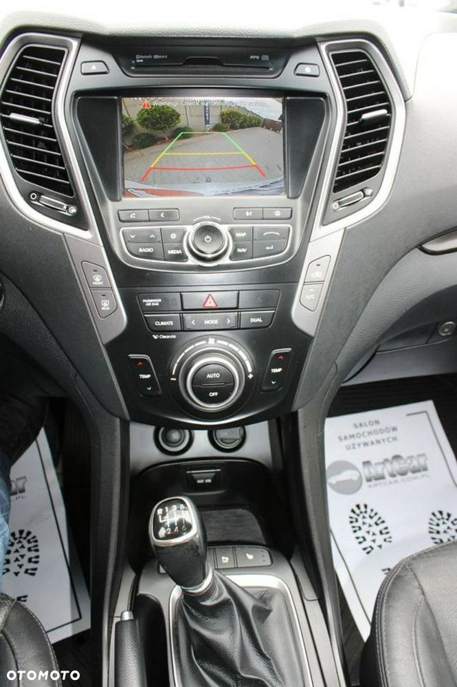 Hyundai Santa Fe 2.2 CRDI Premium - 24