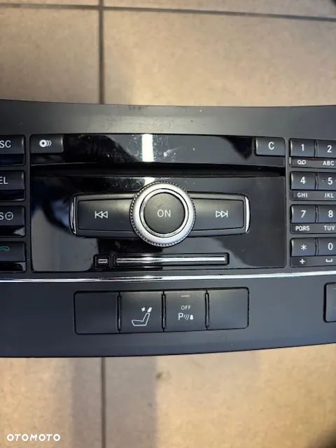 RADIO RADIOODTWARZACZ MERCEDES E KLASA W212 A2129063001 - 3