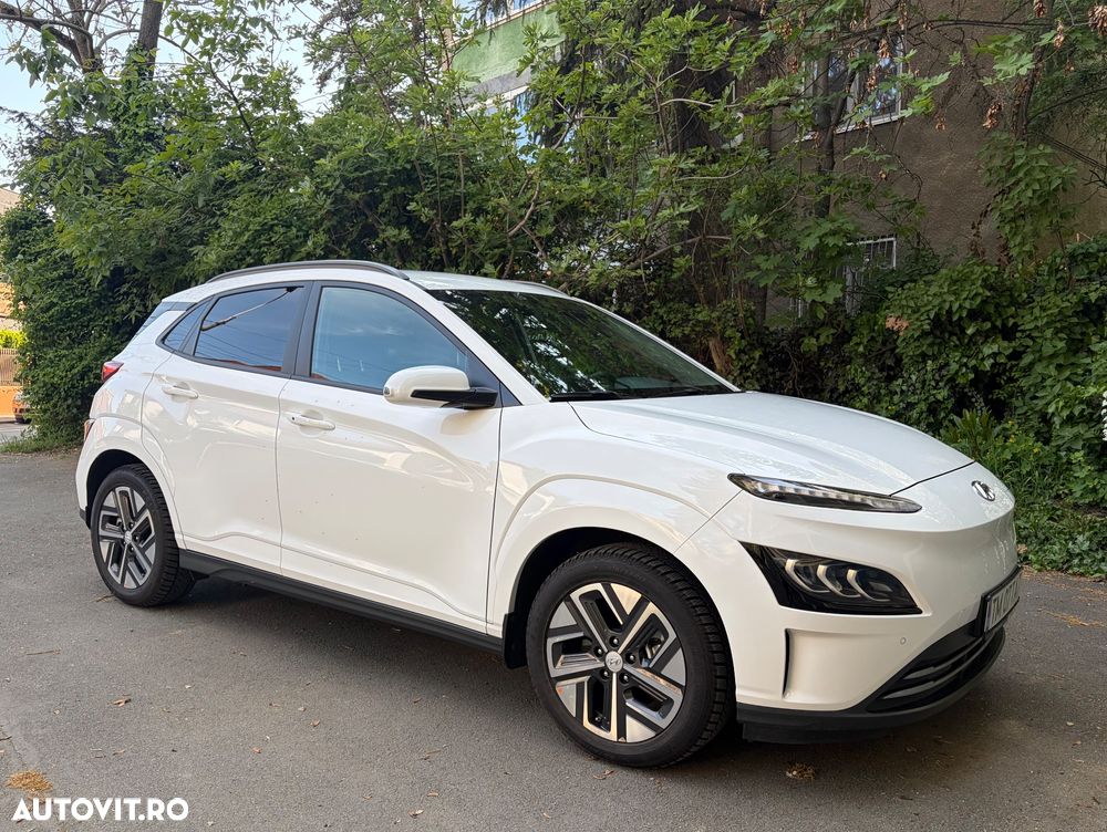 Hyundai KONA - 1