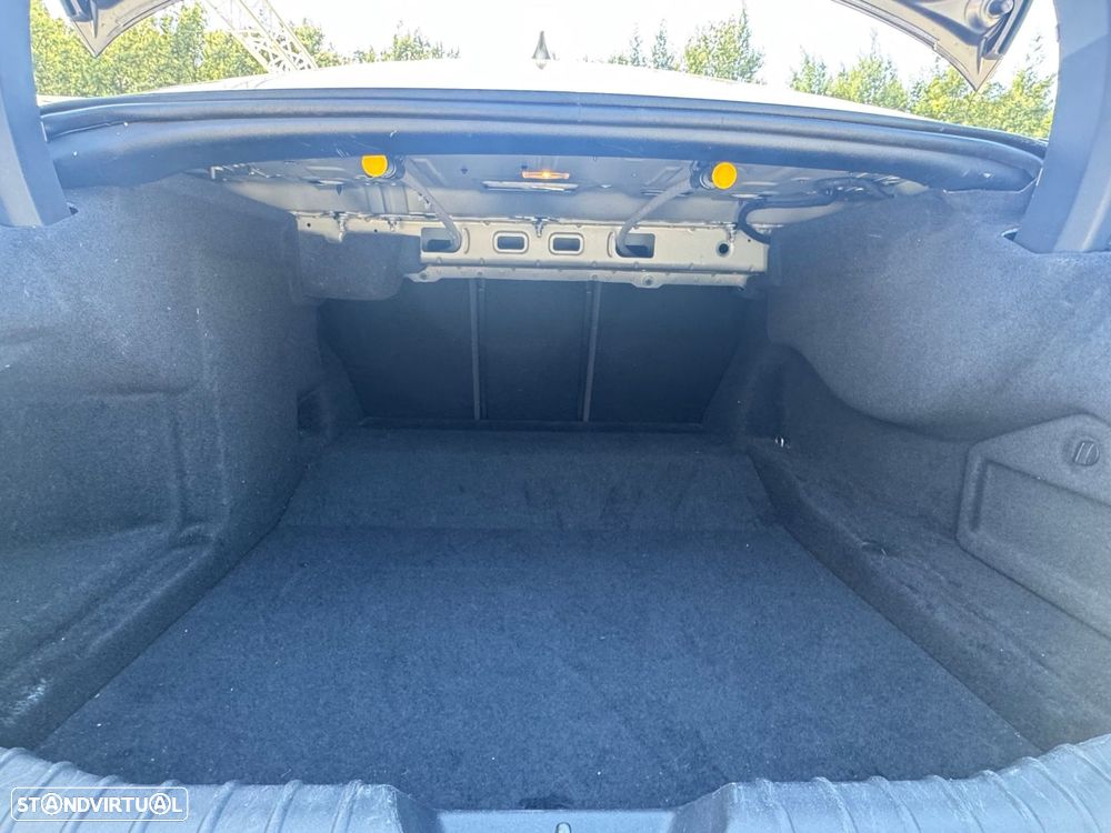 Jaguar XF 20d Aut. R-Sport - 28